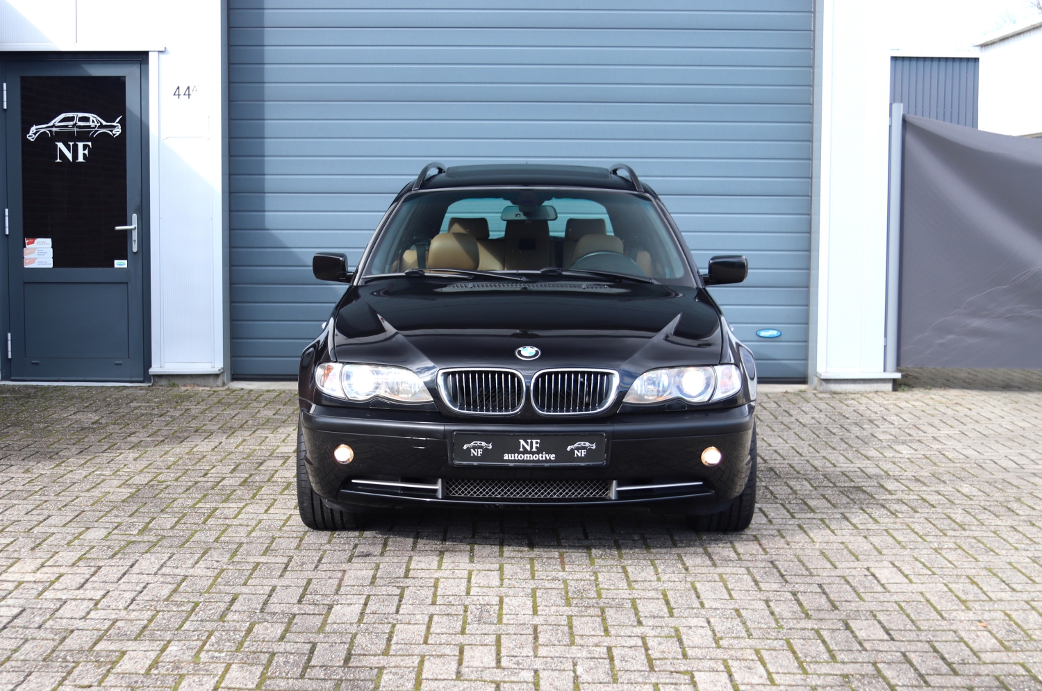 BMW-330Xi-Touring-E46-2004-19NXVH-008.JPG