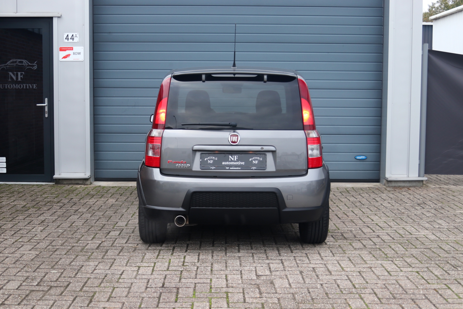 Fiat-Panda-100HP-2008-H142GN-081.JPG