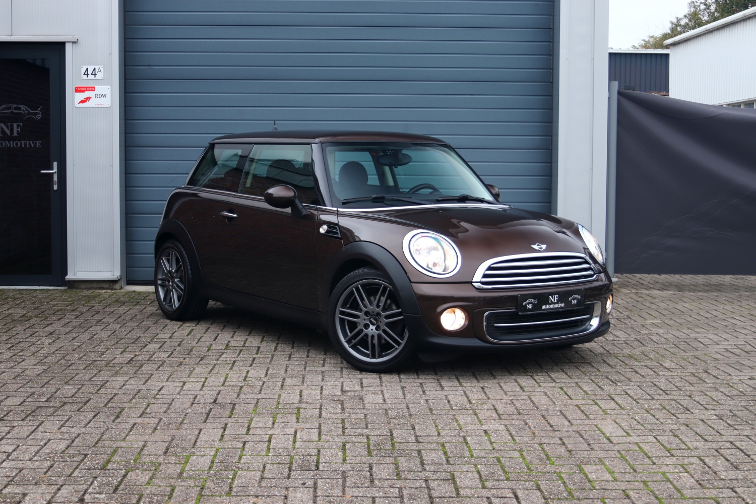 MINI-Cooper-LCI-2011-P806JV-2-003.JPG