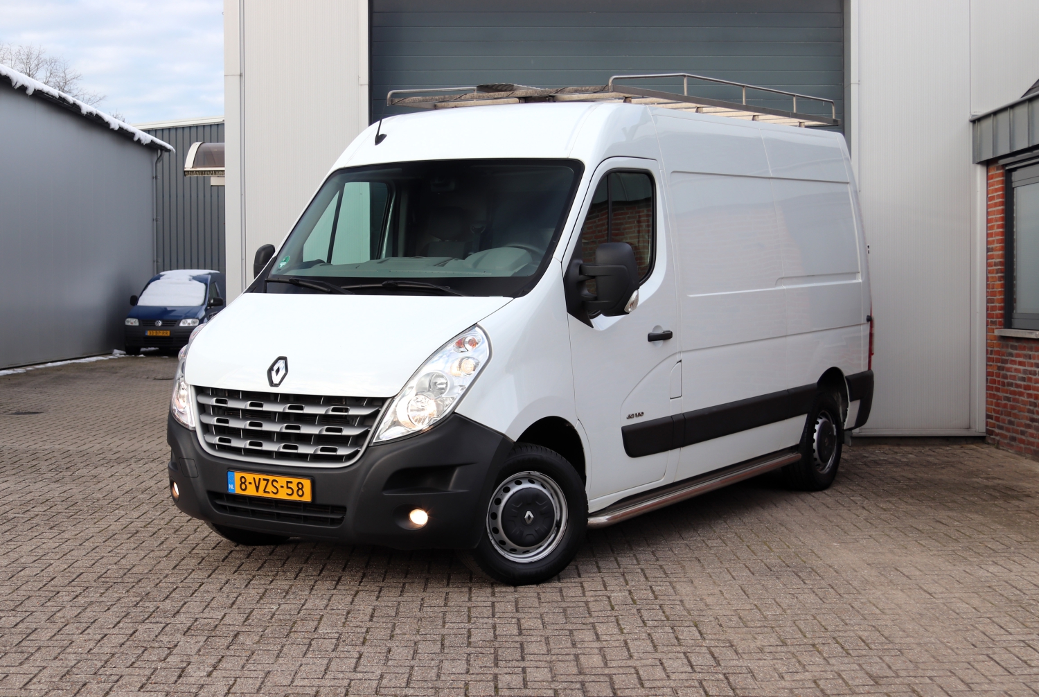 Renault-Master-L2H2-8VZS58-001.JPG