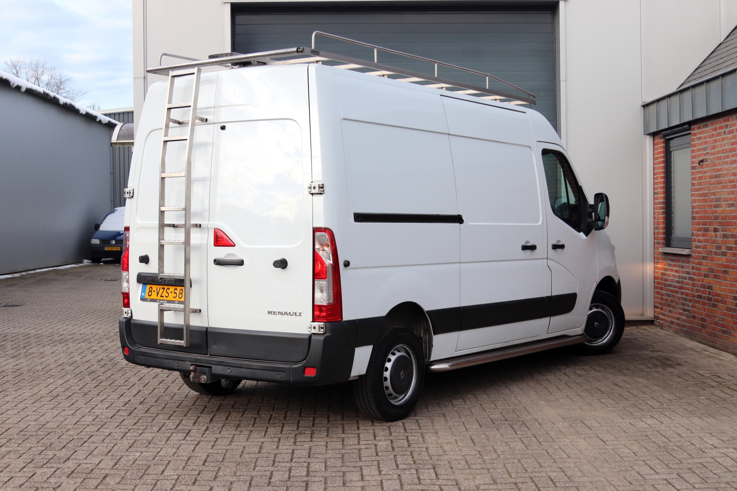 Renault-Master-L2H2-8VZS58-015.JPG