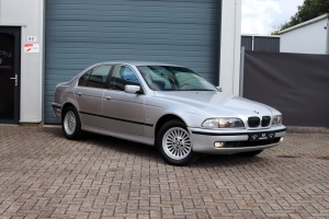 NF Automotive BMW-523i-Sedan-E39-1998-XDFZ77-012.JPG