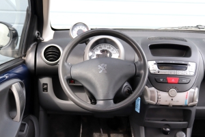 NF Automotive Peugeot-107-2006-RS067-140.JPG